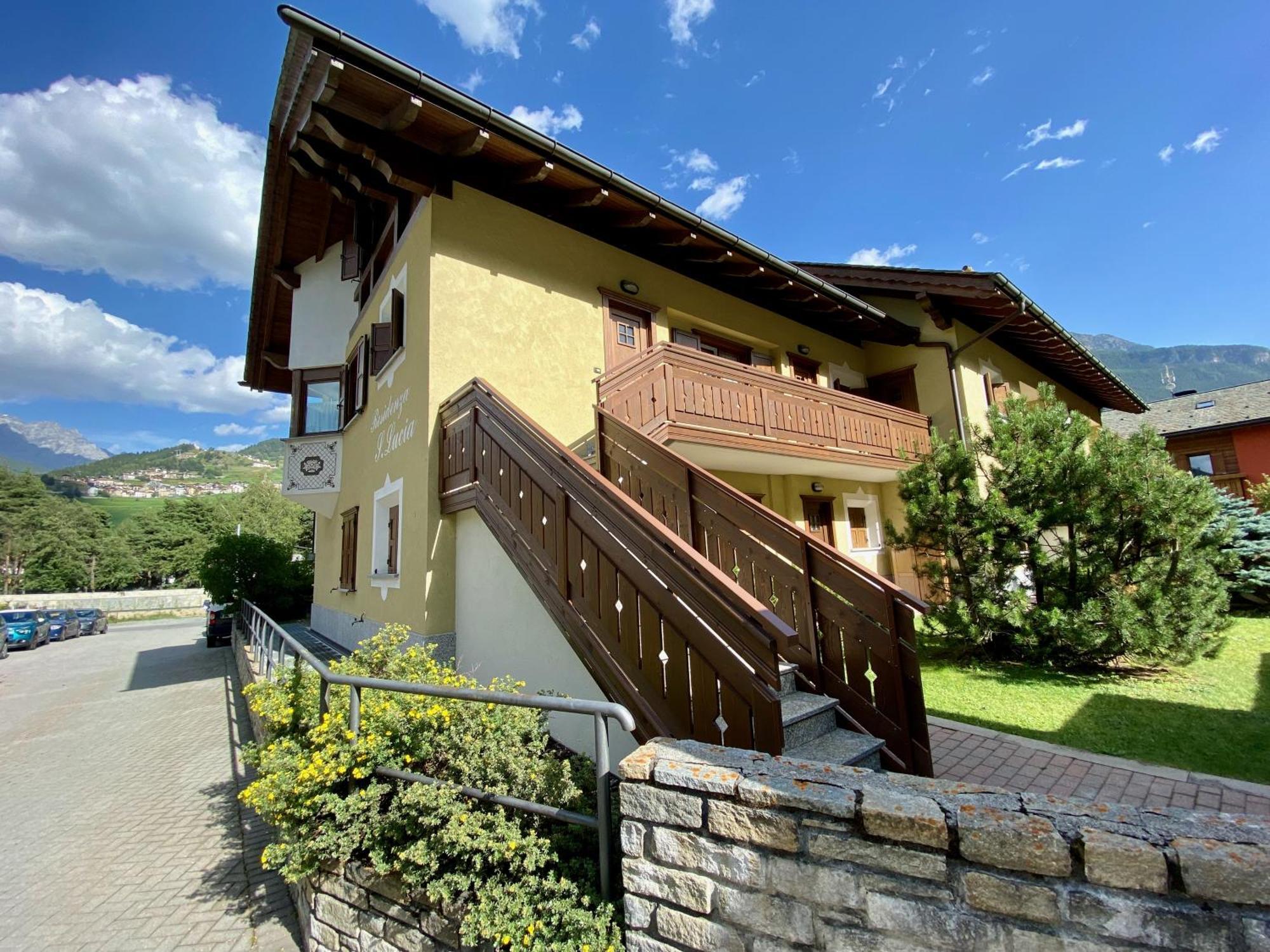 Appartamento In Residence Santa Lucia บอร์มิโอ ภายนอก รูปภาพ